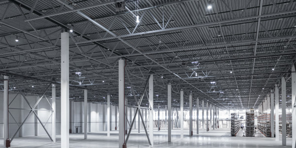 Reformas Integrales de Naves Industriales Foios ​ · Instalación de Iluminación Eficiente