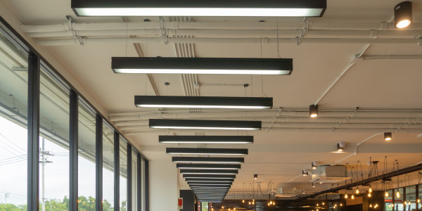 Reformas Integrales de Oficinas y Despachos Meliana · Diseño e Instalación de Iluminación LED Eficiente